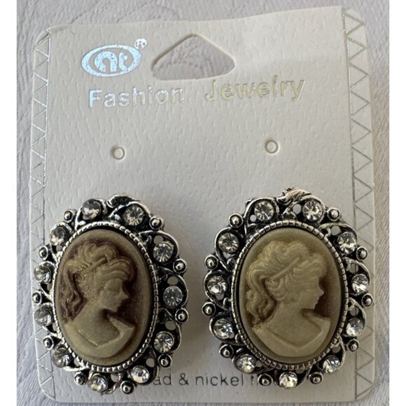 Classic Bone Cream Tan Cameo CZ Silver Tone Oval Earrings NEW - Picture 5 of 9